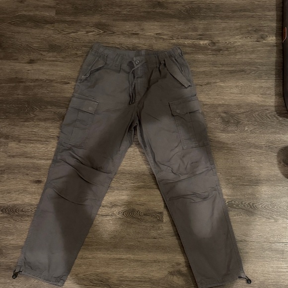 H&M Charcoal Cargo Pants for Men - Picture 3 of 5